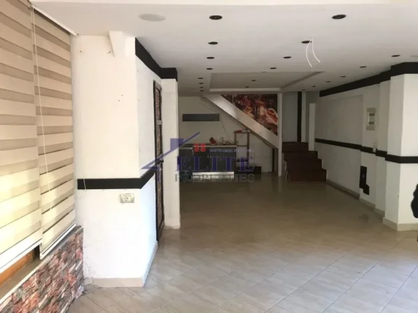 Tirane, jepet me qera ambjent biznesi Kati 2, 110 m² 600 € (Ish Uet-ja)