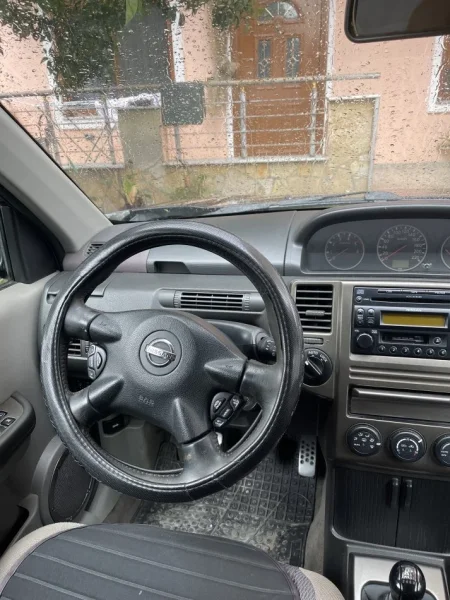 Tirane, shitet makine Nissan X-Trail 4x4 Nafte, e zeze manuale Kondicioner 271.979 km 5,500 €