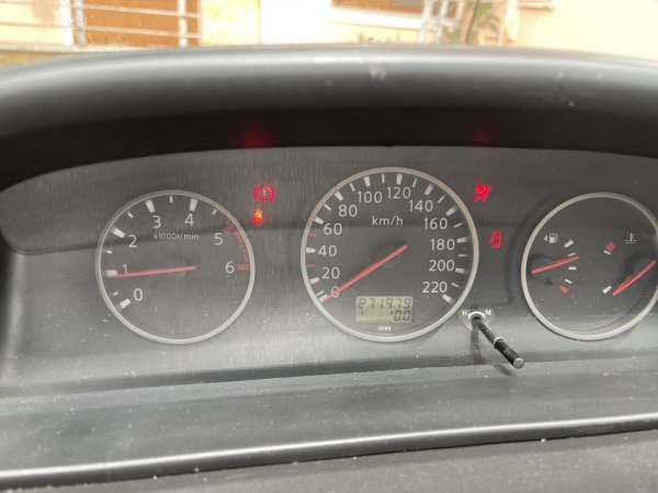 Tirane, shitet makine Nissan X-Trail 4x4 Nafte, e zeze manuale Kondicioner 271.979 km 5,500 €