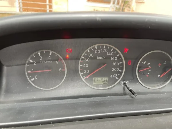 Tirane, shitet makine Nissan X-Trail 4x4 Nafte, e zeze manuale Kondicioner 271.979 km 5,500 €