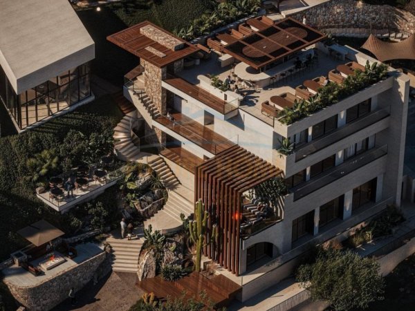 Vlore, jepet me qera hotel Kati 0, 500 m² 8.000 € (Radhime)