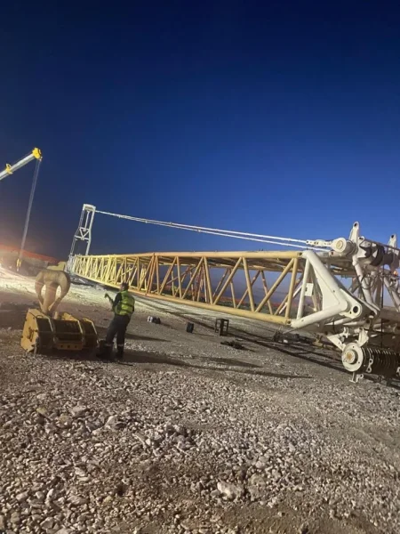 Shoqëria “VEGA Sh.p.k”, një ndër shoqëritë lider në menaxhimin e projekteve dhe në sektorin e shërbimeve Ofron per shitje : Vinc me zinxhir