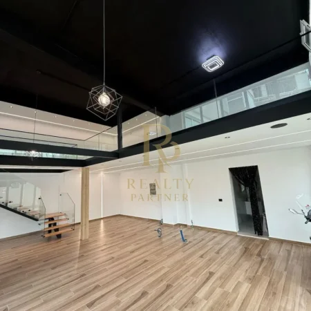 Tirane, jepet me qera ambjent biznesi Kati 0, 188 m² 2.000 € (Liqeni i Thate)
