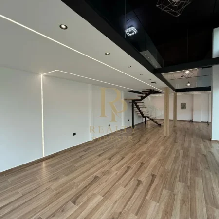 Tirane, jepet me qera ambjent biznesi Kati 0, 188 m² 2.000 € (Liqeni i Thate)