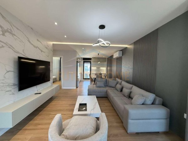 Tirane, jepet me qera apartament 2+1 Kati 7, 95 m² 800 € (GREEN CITY)   UNA51830