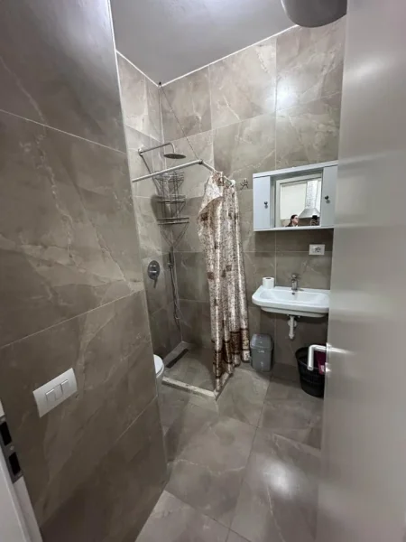 Tirane, shitet garsonier Kati 2, 30 m² 45.000 € (pasho hysa)