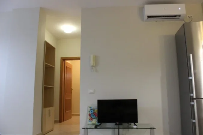 Tirane, jepet me qera apartament 2+1 Kati 4, 100 m² 700 € (Jepet Apartament me Qera 2+1+1 te Sheshi Willson)