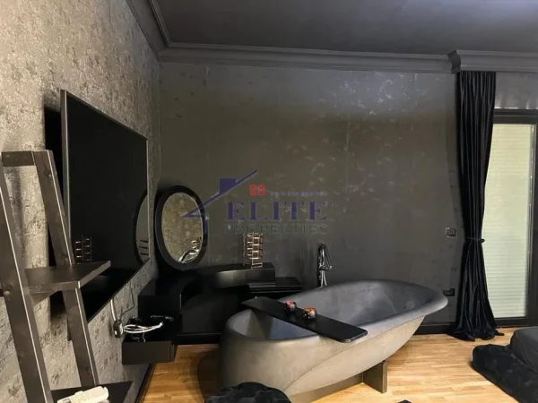 Tirane, shitet apartament 2+1+Ballkon Kati 0, 129 m² 500.000 € (Joy Residence)