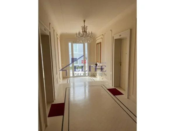 Tirane, shitet apartament 2+1+Ballkon Kati 0, 129 m² 500.000 € (Joy Residence)