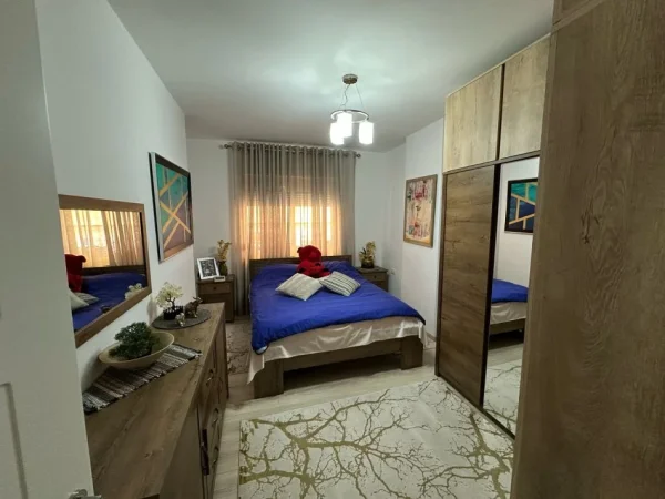 Tirane, jepet me qera 2+1 Kati 3, 98 m² 500 € (Astir Bulevardi Migjeni)