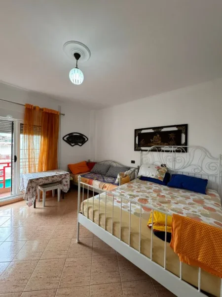 Golem, shitet garsonier 1+1 Kati 3, 33 m² 53.000 € (Golem)