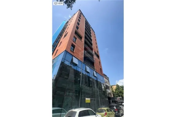 Tirane, jepet me qera Kati 1, 155 m² 2.000 € (Myslym Shyri)