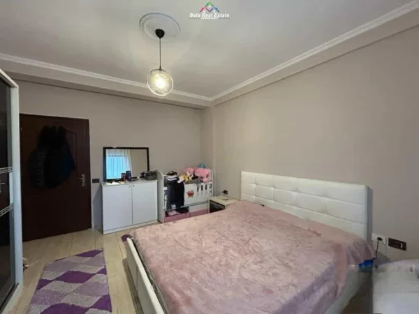 Tirane, jepet me qera apartament 1+1+Ballkon Kati 6, 75 m² 600 € (SELVIA)