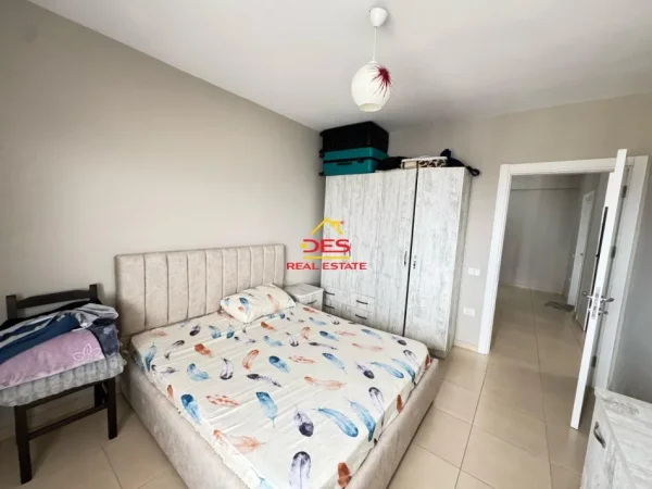 Vlore, shitet apartament 1+1+Ballkon Kati 10, 75 m² (Rruga 7 Nëntori)