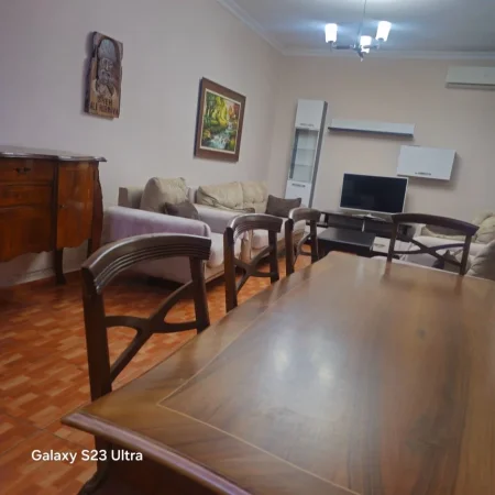 Tirane, shes 2+1+Ballkon , 111 m² 115.000 € (Fresku)