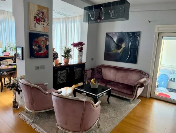 Tirane, shitet apartament 3+1 , 325 m² (Zgjerimi)