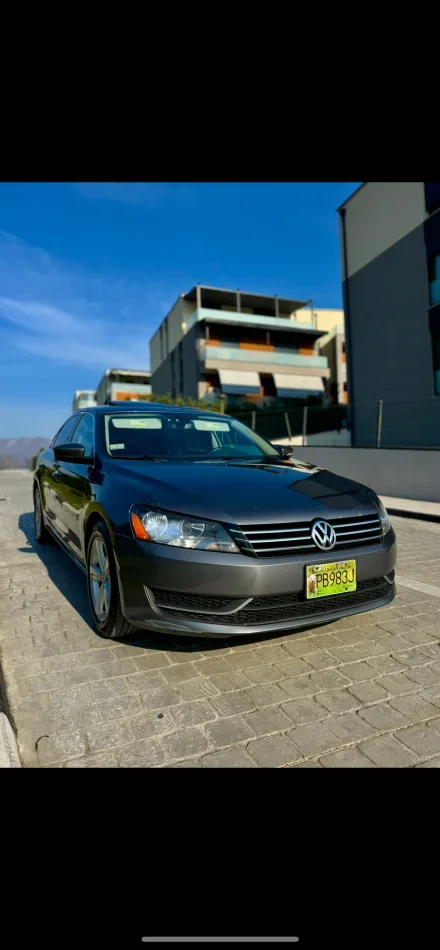 Tirane, shitet makine Volsvagen Benzin, gri e erret automatik Kondicioner 310.100 km 5.699 €