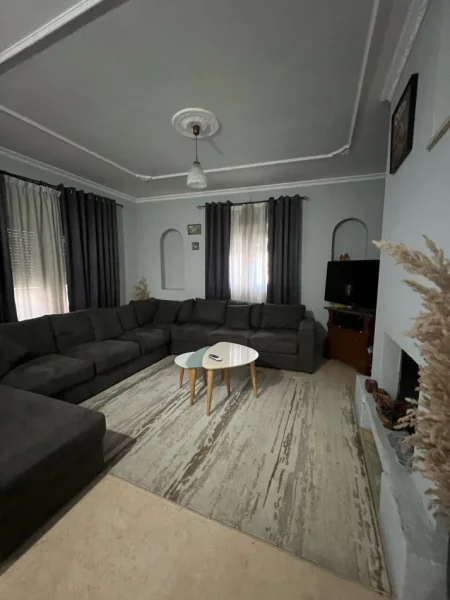 Tirane, jepet me qera apartament 2+1 , 100 m² 600 € (Jepet me Qera Super Apartament 2+1 ne Don Bosko)