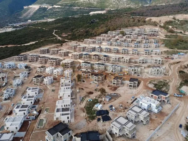 Vlore, shitet apartament 2+1+Ballkon Kati 1, 122 m² 428.820 € (San Nicolas, Palasë)