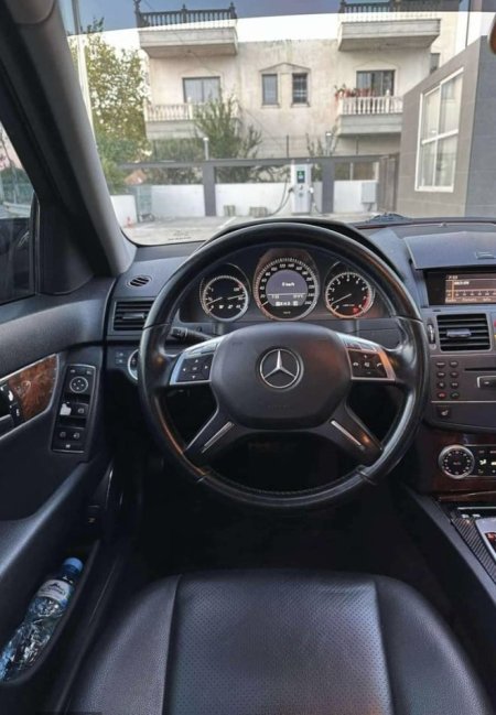 Tirane, shitet makine Mercedez-Benc Benzin+Gaz, e zeze automatik Kondicioner 6.000 €