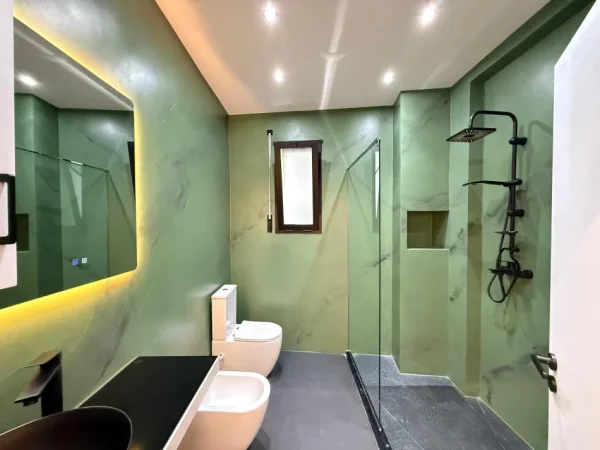 Vlore, shitet apartament 2+1+Ballkon Kati 1, 101 m² 159.000 € (Lungomare Vlore)