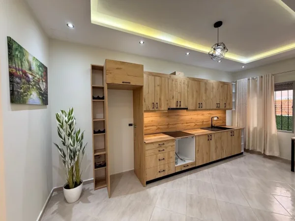 Vlore, shitet apartament 2+1+Ballkon Kati 1, 101 m² 159.000 € (Lungomare Vlore)