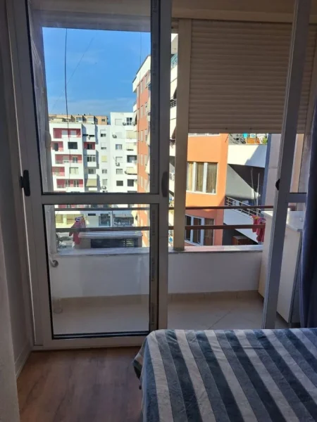 Tirane, jepet me qera garsonier 1+1 Kati 6, 45 m² 370 € (Astir tek Bohemi)