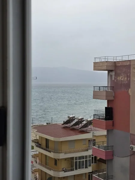 Vlore, shitet garsonier 1+1 , 44 m² 72.000 € (Lungomare)