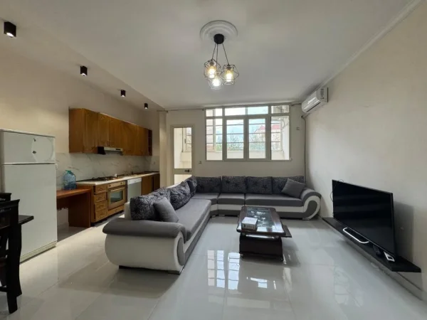 Tirane, shitet apartament Kati 0, 93 m² 145.000 € 