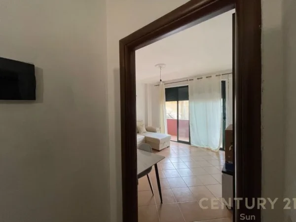 Tirane, jepet me qera apartament 1+1 Kati 1, 68 m² 450 € (Rruga Ali Demi)