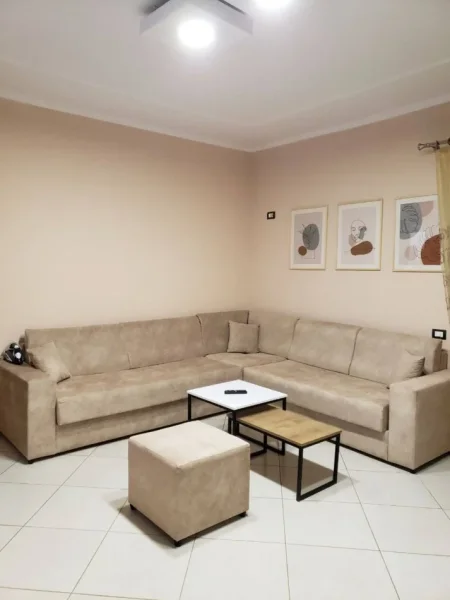 Tirane, jepet me qera apartament 2+1+Aneks+Ballkon Kati 3, 90 m² 450 € (sauk)