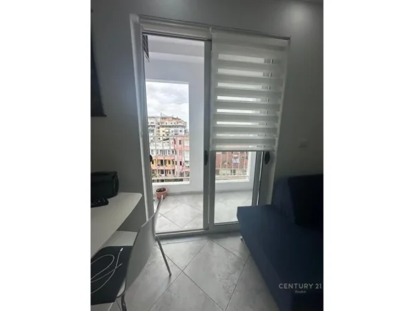 Tirane, jepet me qera apartament 1+1 Kati 5, 56 m² 500 € (Don Bosko)