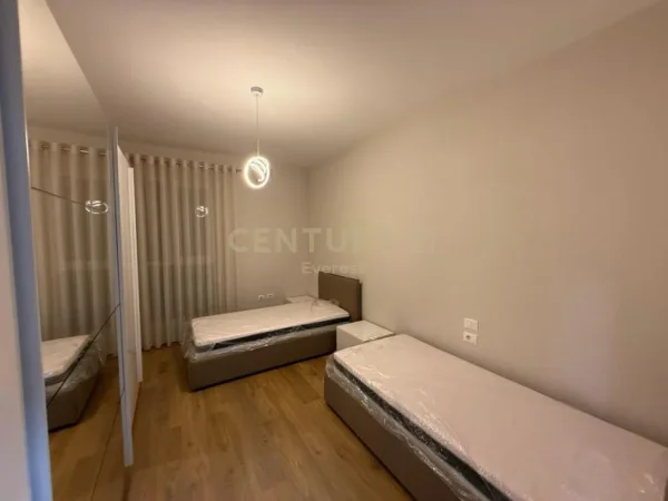 Tirane, jepet me qera apartament 2+1 Kati 6, 105 m² 800 € (Don Bosko)