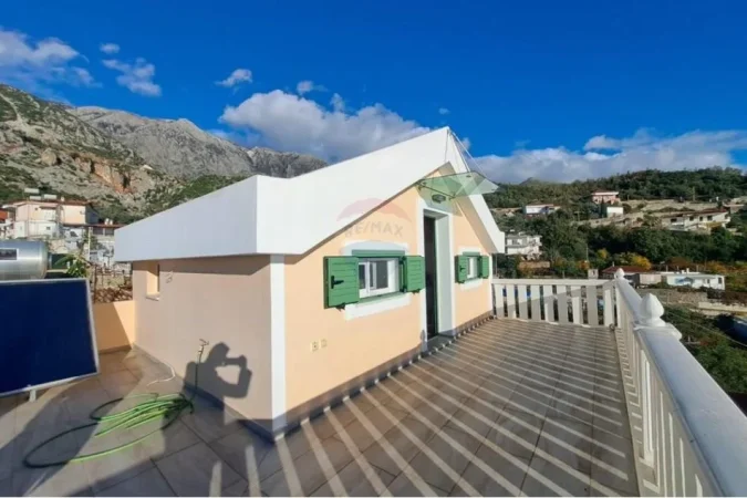 Dhermi - Palase, shitet Vile 3 Katshe , 248 m² 400.000 € (Dhermi)
