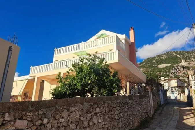 Dhermi - Palase, shitet Vile 3 Katshe , 248 m² 400.000 € (Dhermi)