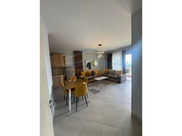 Tirane, shitet apartament 1+1 Kati 6, 70 m² 140.000 € (rruga 5 maj)