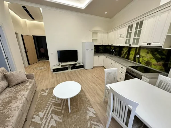 Tirane, jepet me qera apartament 2+1+Ballkon Kati 4, 95 m² 650 € (Liqeni i Thate)