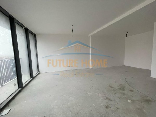 Tirane, shitet apartament 2+1+Ballkon Kati 10, 127 m² 400.000 € (Lake View, Liqeni Artificial.)