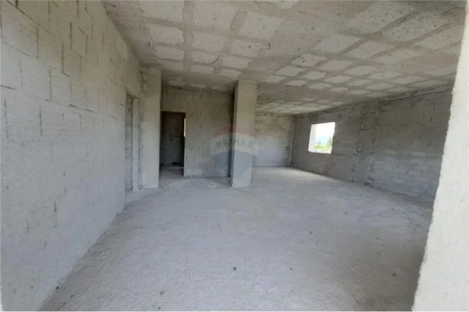 Vlore, shitet Vile 3 Katshe , 278 m² 195.000 € (Rr.Dervish Hekali)