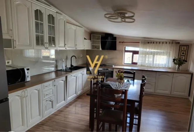 Tirane, jepet me qera apartament 2+1+Ballkon Kati 6, 130 m² 600 € (RRUGA SIRI KODRA)