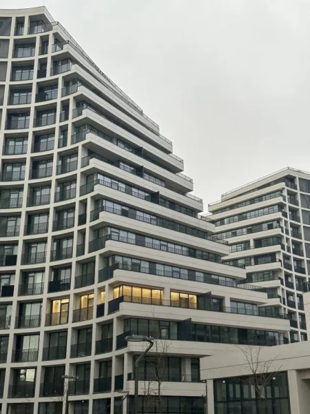 Tirane, jepet me qera zyre Kati 4, 140 m² 1.500 € (Lake View)