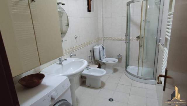 Tirane, jepet me qera apartament 1+1+BLK Kati 10, 70 m² 440 Euro