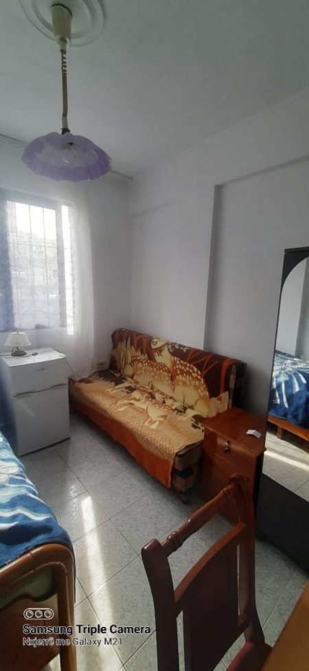 Tirane, jepet me qera apartament 40 m² 20.000 Leke