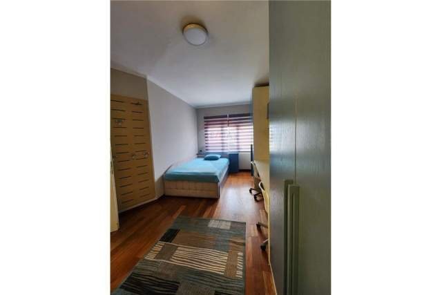 Tirane, jepet me qera apartament 2+1+BLK 130 m² 850 Euro (myslym shyr)