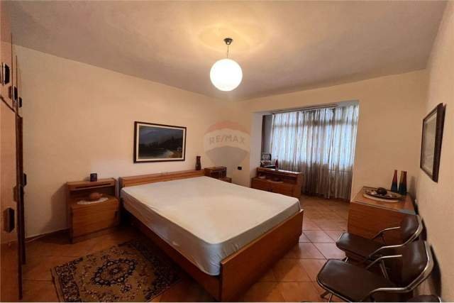 Tirane, jepet me qera apartament 72 m² 450 Euro (zogu i zi)
