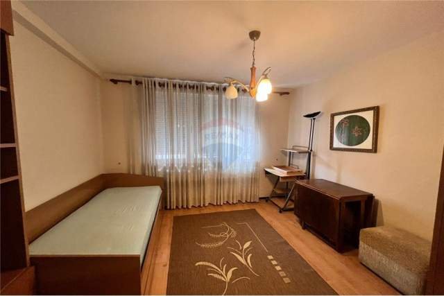 Tirane, jepet me qera apartament 72 m² 450 Euro (zogu i zi)