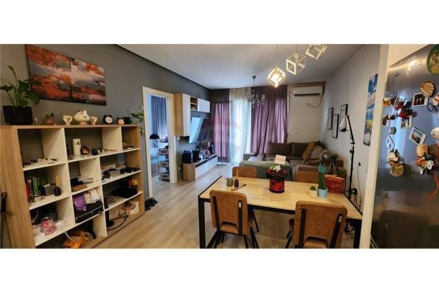 Tirane, jepet me qera apartament 2+1+BLK 75 m² 400 Euro (don bosko)