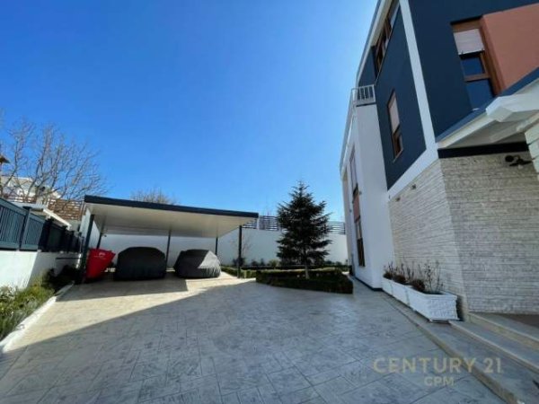 Tirane, jepet me qera Vile 4+1 880 m² 3.800 Euro