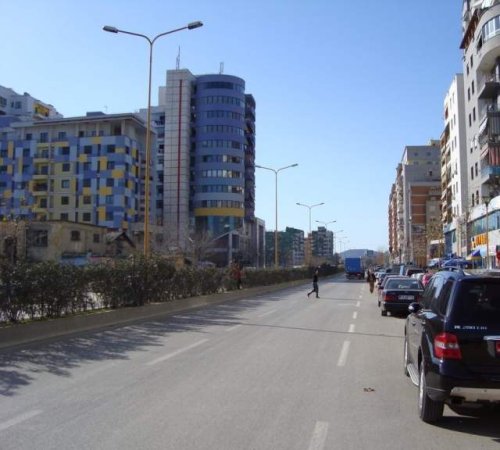 Tirane, shitet apartament 1+1+BLK Kati 7, 60 m² 82.500 Euro (Rruga e Kavajes)