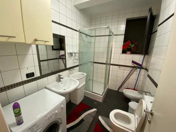 Tirane, jepet me qera apartament 2+1+BLK Kati 5, 80 m² 550 Euro (Rruga Jordan Misja Tiranë,Shqipëria)